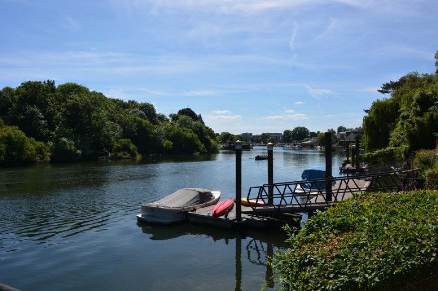 Images for Kingfisher Lodge, Strawberry Hill Riverside EAID:Miles&Bird BID:Miles & Bird