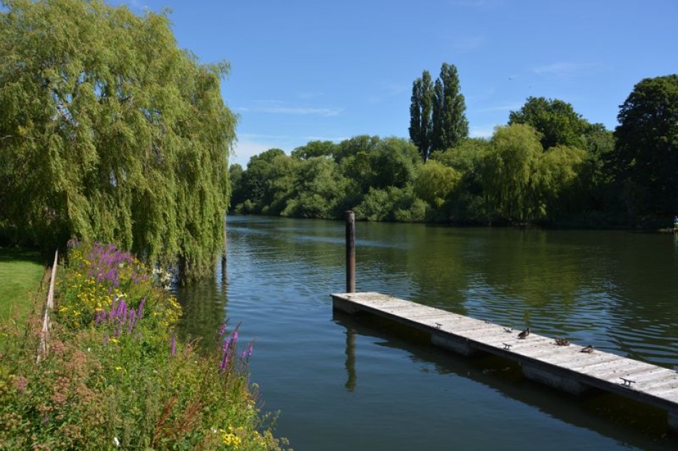 Images for Kingfisher Lodge, Strawberry Hill Riverside EAID:Miles&Bird BID:Miles & Bird