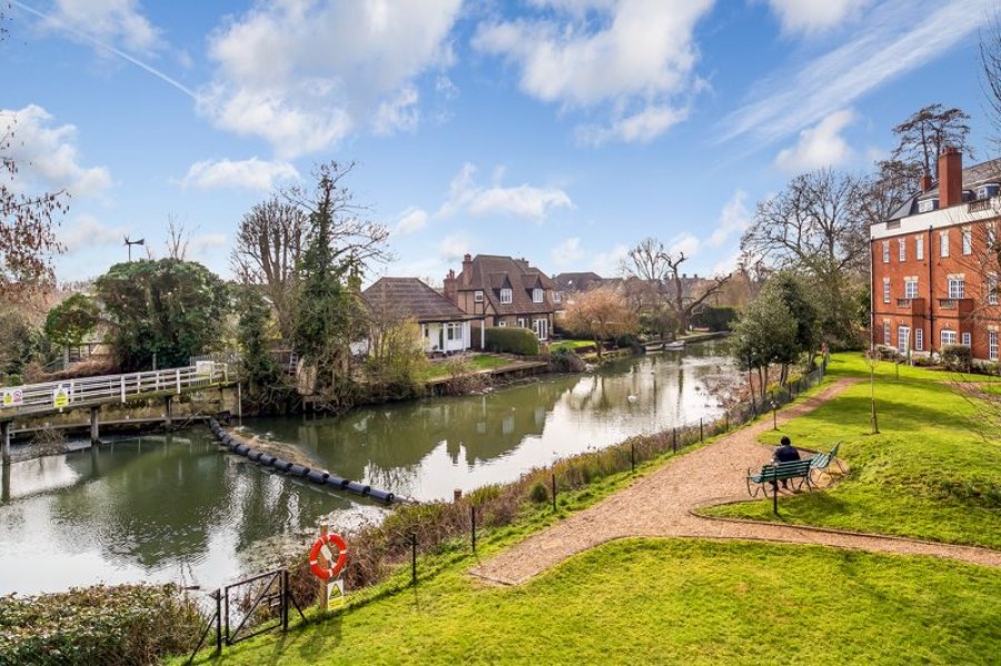 Images for Jane Seymour House, Queens Reach, East Molesey EAID:Miles&Bird BID:Miles & Bird